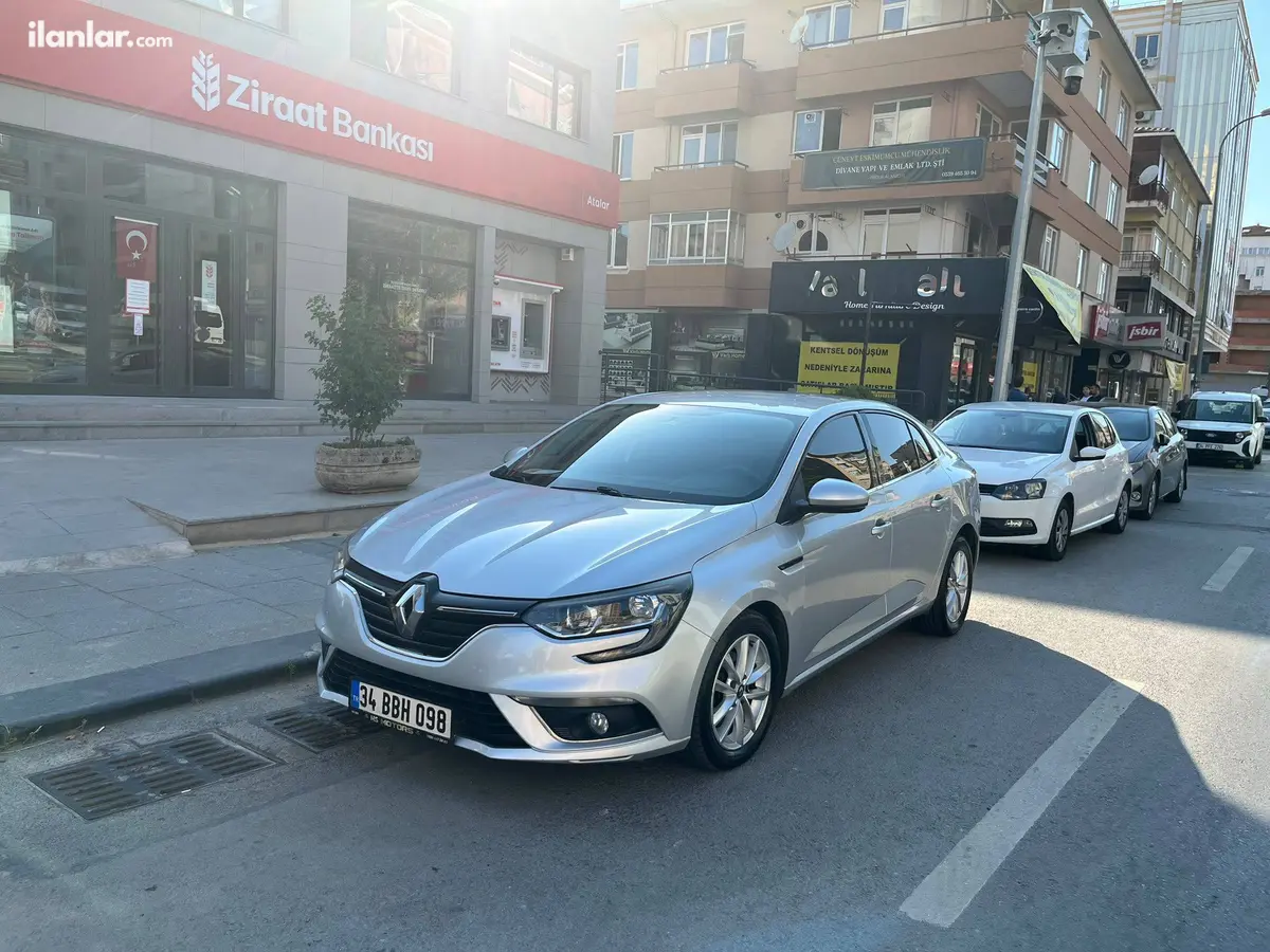 2018 Renault Megane 1.5 dCi dizel yarı Otomatik otomobil - Fotoğraf 1