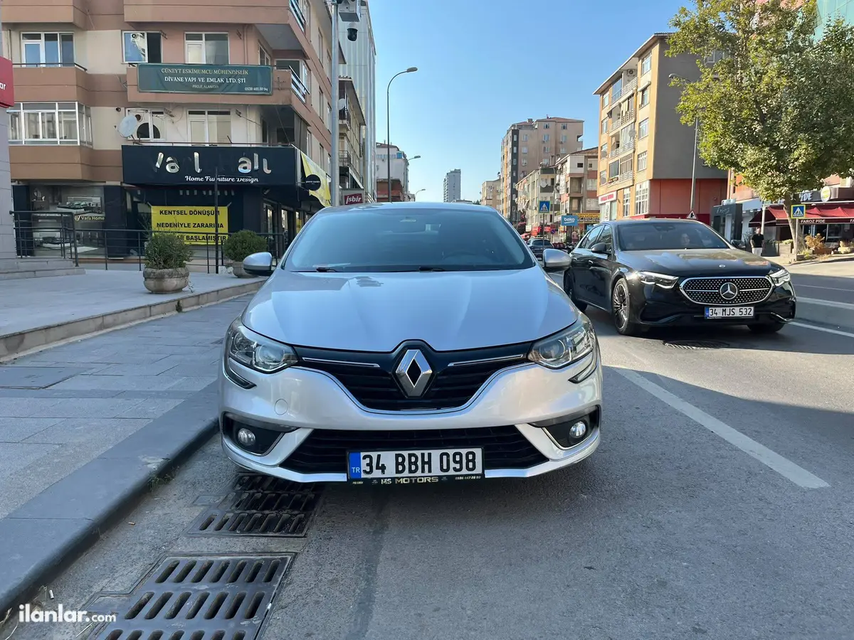 2018 Renault Megane 1.5 dCi dizel yarı Otomatik otomobil - Fotoğraf 3