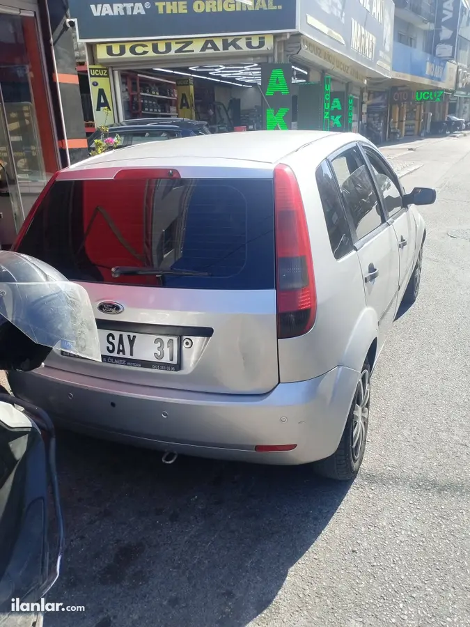 2004 Ford Fiesta 1.4 TDCi dizel otomatik otomobil - Fotoğraf 2