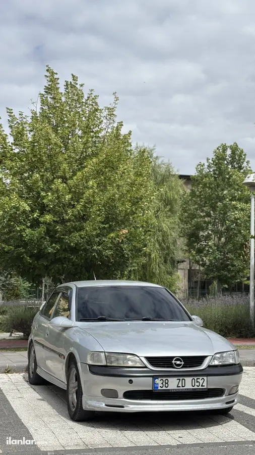 1998 Opel Vectra 2.0 benzinli manuel otomobil - Fotoğraf 2