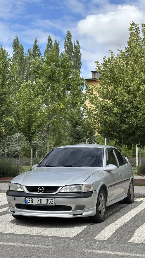 1998 Opel Vectra 2.0 benzinli manuel otomobil - Fotoğraf 3