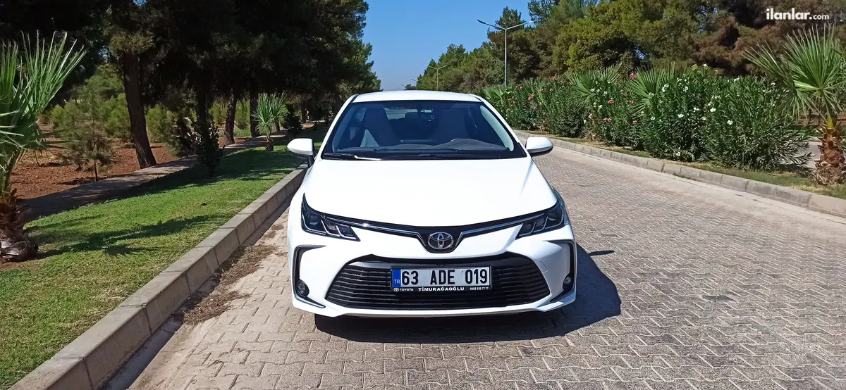 2021 Toyota Corolla 1.5 benzinli otomatik otomobil - Fotoğraf 1