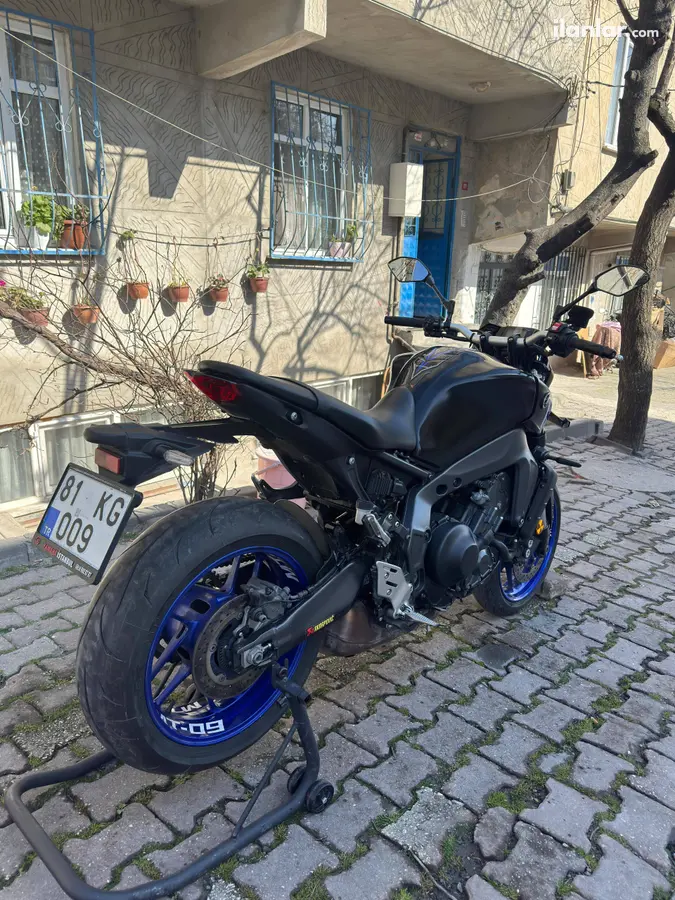 2023 Yamaha MT 09 benzinli manuel motosiklet - Fotoğraf 3