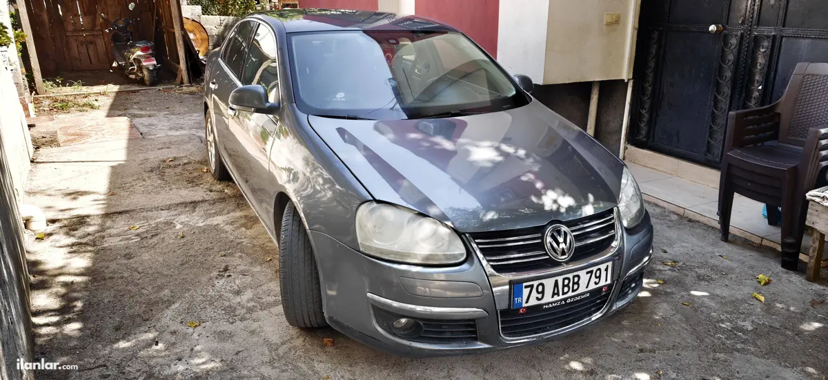 2007 Volkswagen Jetta 1.6 benzinli manuel otomobil - Fotoğraf 1