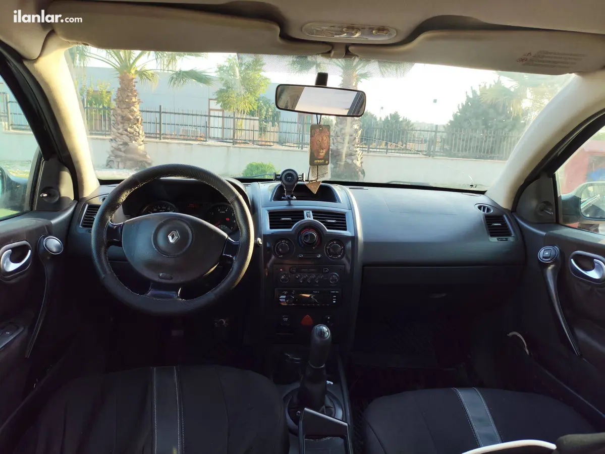 2006 Renault Megane 1.4 benzinli manuel otomobil - Fotoğraf 1