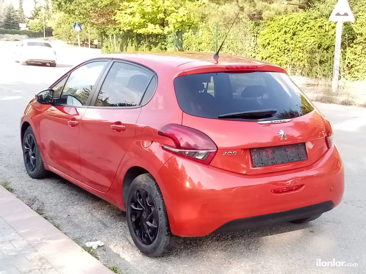 2019 Peugeot 208 1.6 THP benzinli manuel otomobil - Fotoğraf 2