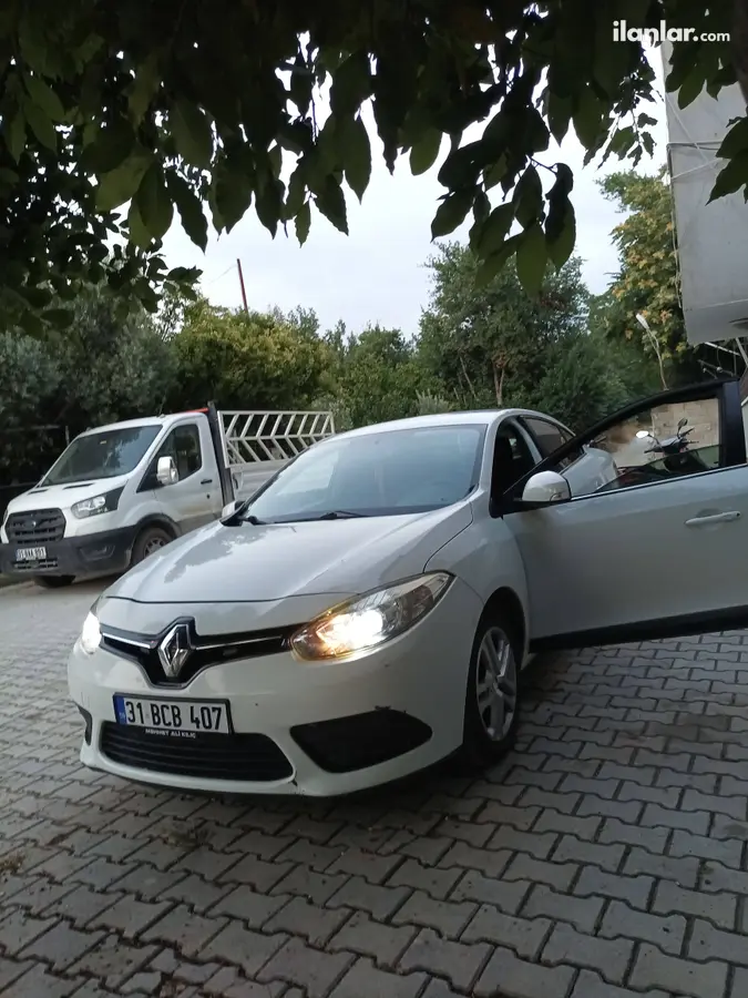 2013 Renault Fluence 1.5 dCi dizel yarı Otomatik otomobil - Fotoğraf 2
