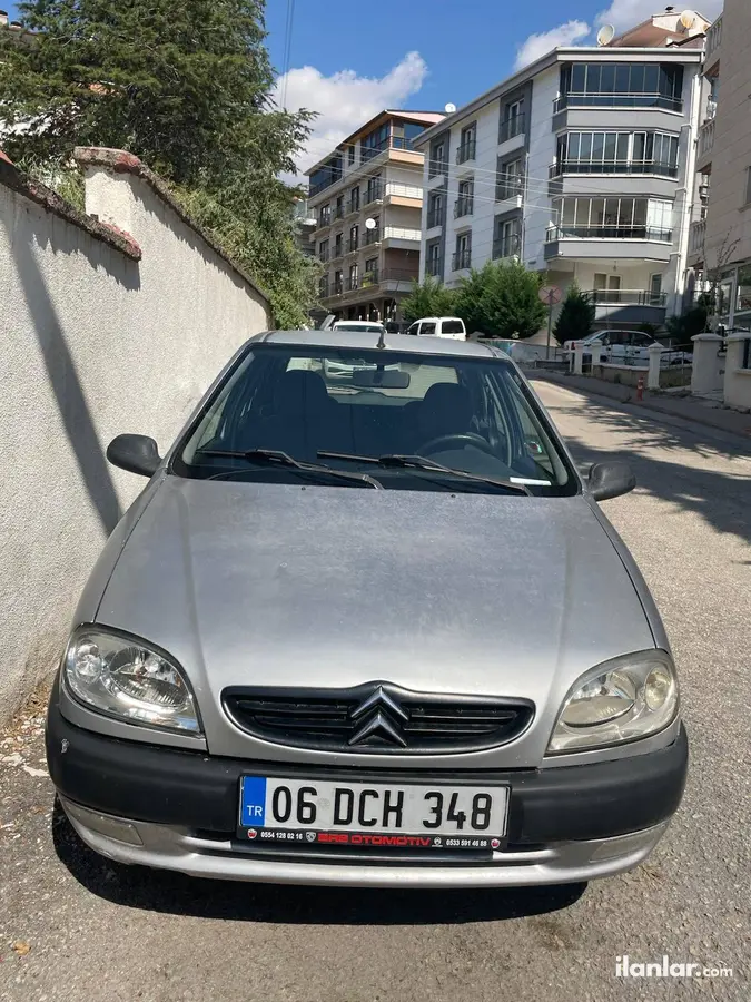 2001 Citroen Saxo 1.4 benzinli otomatik otomobil - Fotoğraf 1