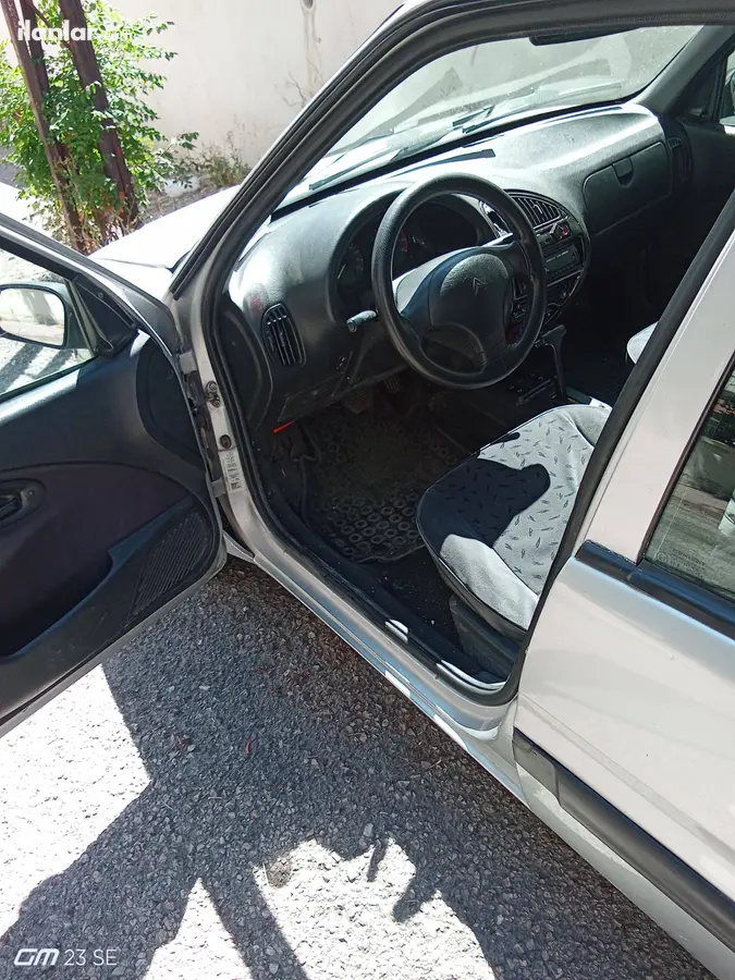 2001 Citroen Saxo 1.4 benzinli otomatik otomobil - Fotoğraf 3
