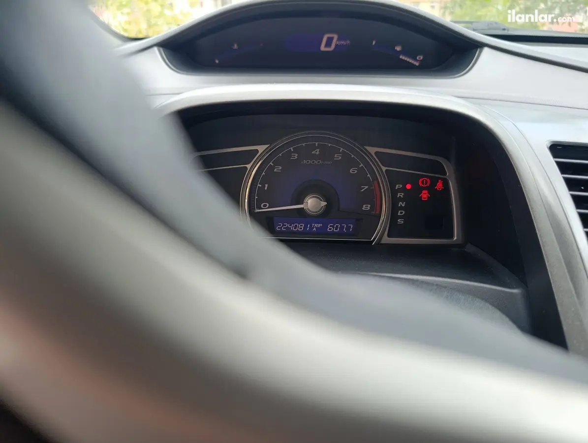 2009 Honda Civic 1.6 i-VTEC benzinli otomatik otomobil - Fotoğraf 2