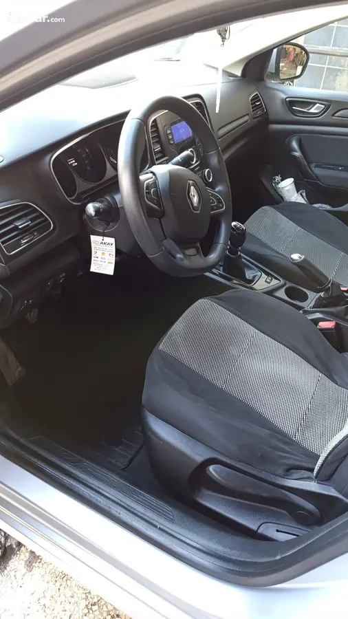 2019 Renault Megane 1.6 benzin & LPG manuel otomobil - Fotoğraf 2