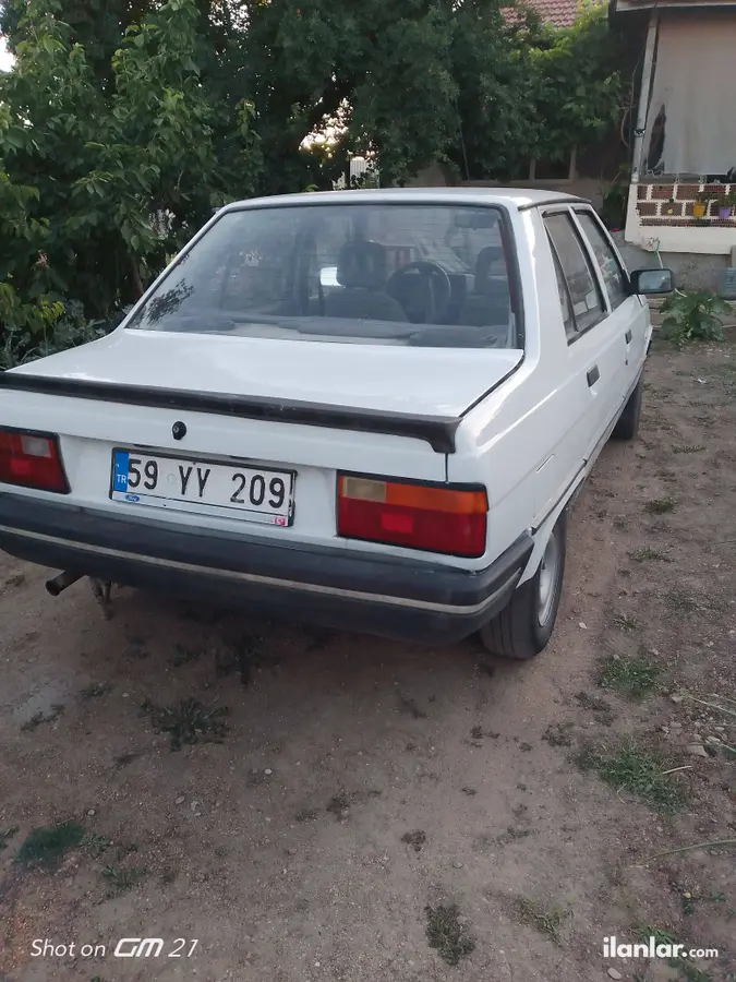1992 Renault R 9 1.4 benzinli manuel otomobil - Fotoğraf 2