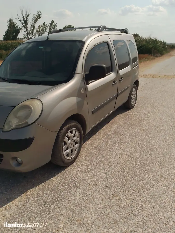 2011 Renault Kangoo Multix 1.5 dCi dizel manuel minivan & Panelvan - Fotoğraf 1