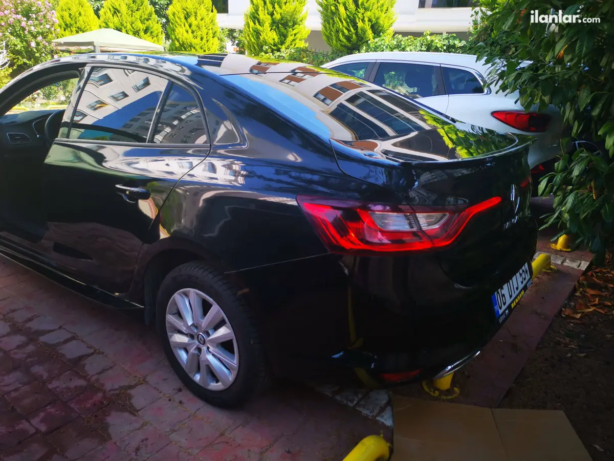 2021 Renault Megane 1.3 TCe benzinli manuel otomobil - Fotoğraf 2