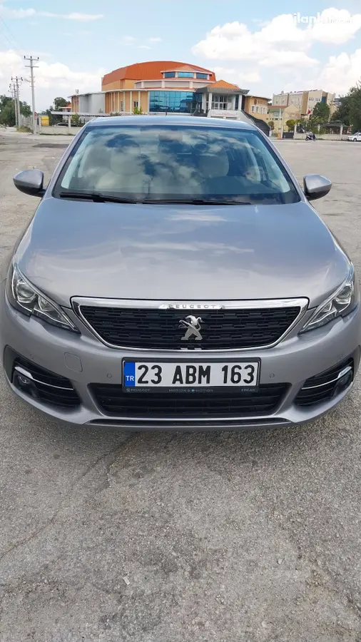 2020 Peugeot 308 1.2 PureTech benzinli otomatik otomobil - Fotoğraf 1