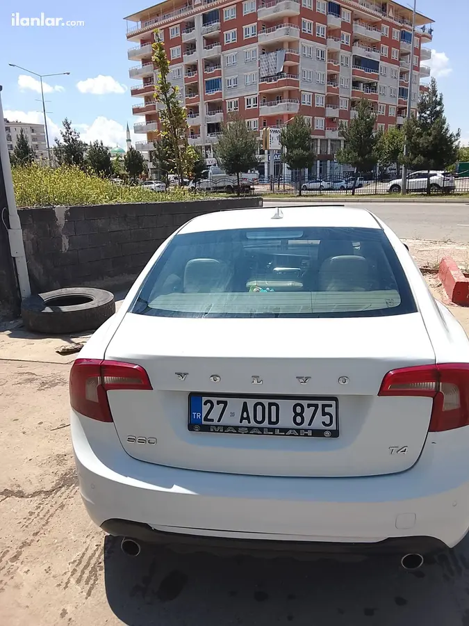 2012 Volvo S60 1.6 T4 benzinli otomatik otomobil - Fotoğraf 1