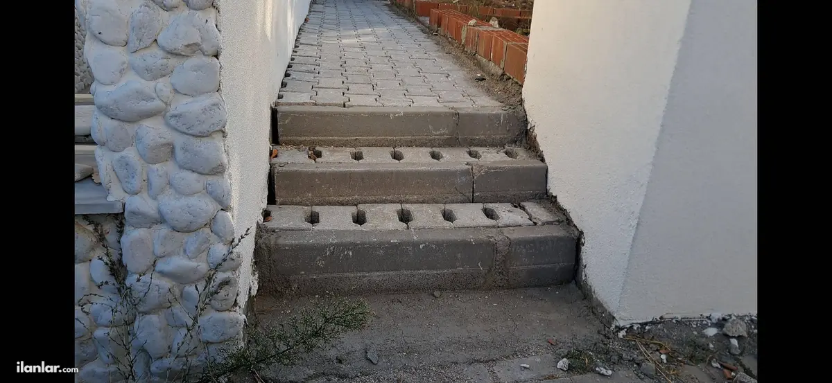 Balıkesir Erdek Hamamlı Mahallesi 203 m² satılık ticari + Konut arsa - Fotoğraf 2