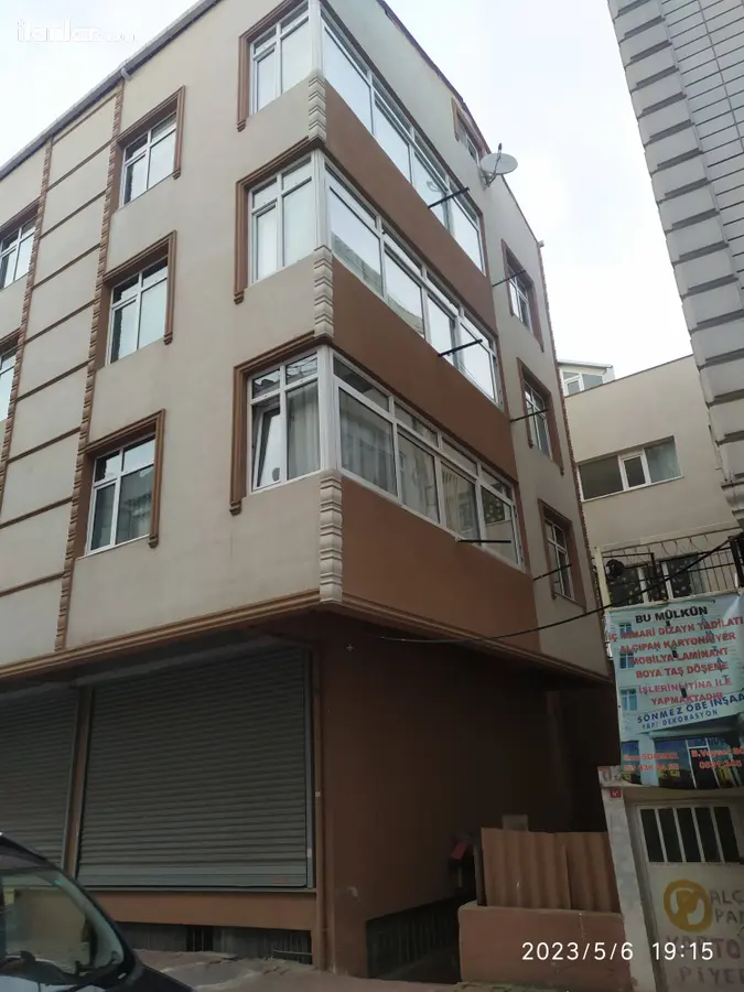 İstanbul Bahçelievler Yenibosna Merkez Mahallesi 2+1 266 m² satılık bina - Fotoğraf 3