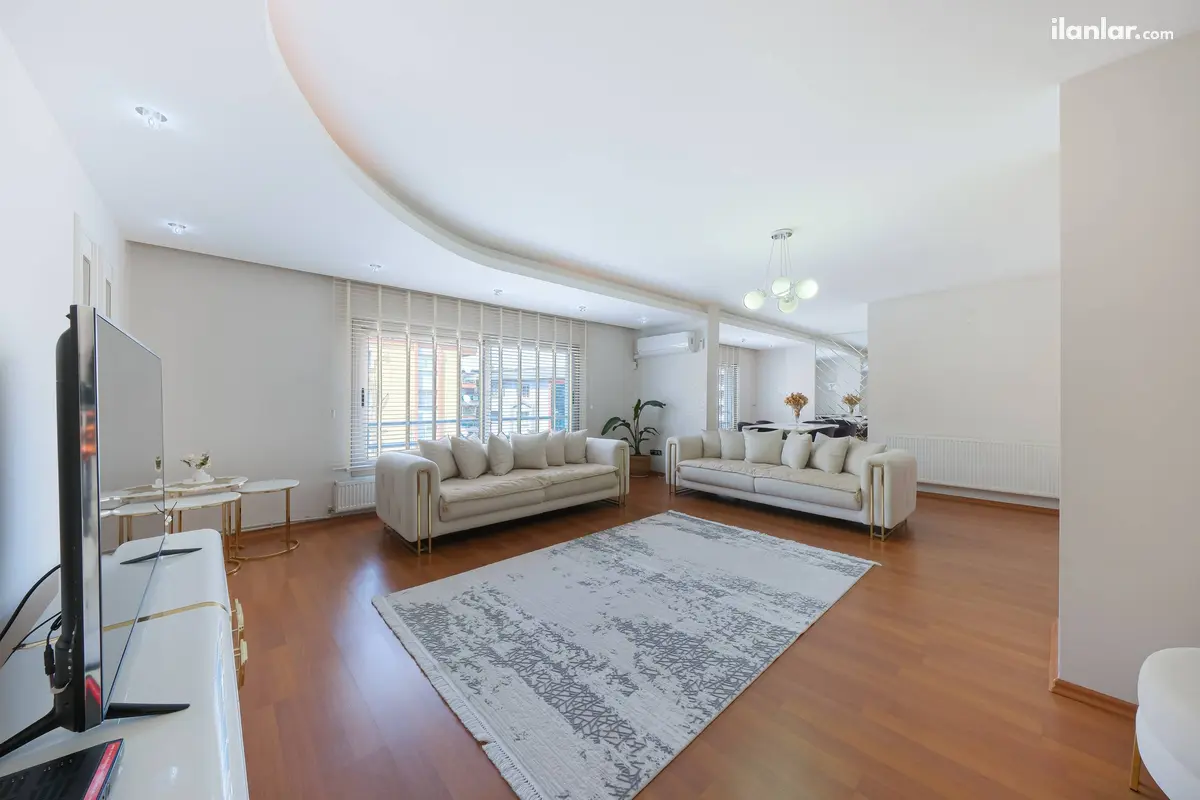 İzmir Bornova Yeşilova Mahallesi 3+1 250 m² satılık daire - Fotoğraf 1