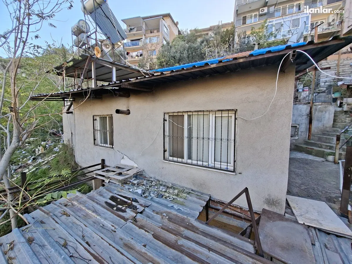 İzmir Bornova Zafer Mahallesi 2+1 130 m² satılık bina - Fotoğraf 1