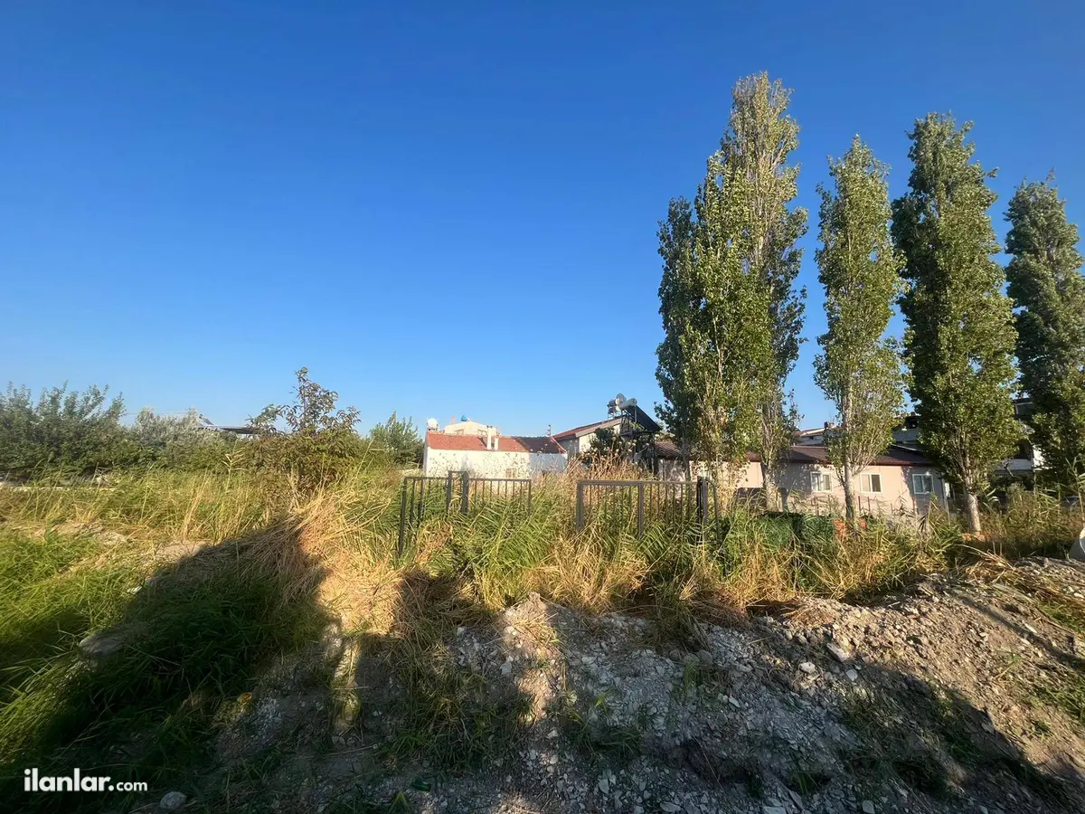 İzmir Urla İskele Mahallesi 168 m² kiralık konut arsa - Fotoğraf 1