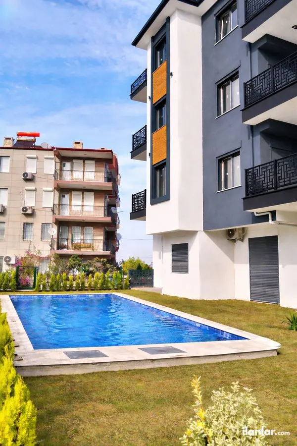 Aydın Kuşadası Davutlar Mahallesi 1+1 55 m² satılık daire - Fotoğraf 1
