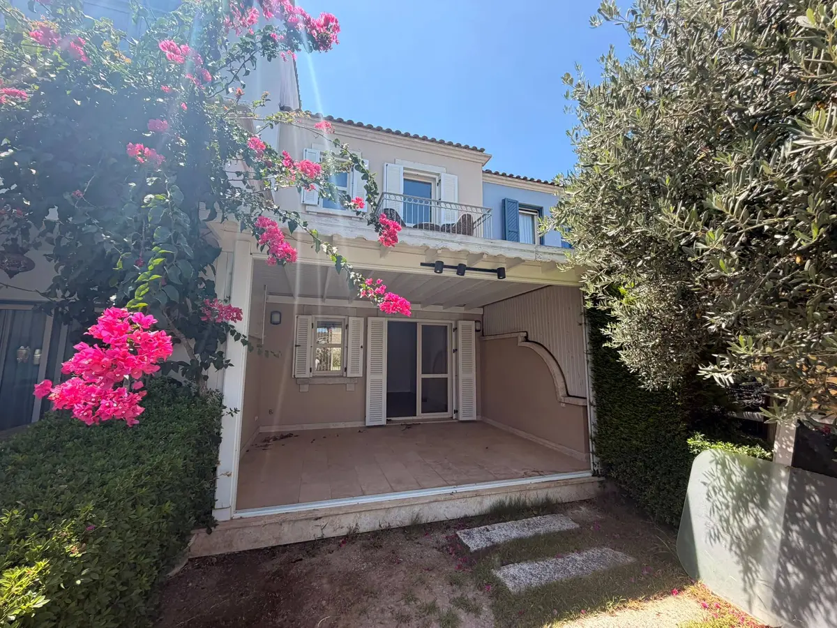 İzmir Çeşme Alaçatı Mahallesi 2.5+1 160 m² kiralık villa - Fotoğraf 2