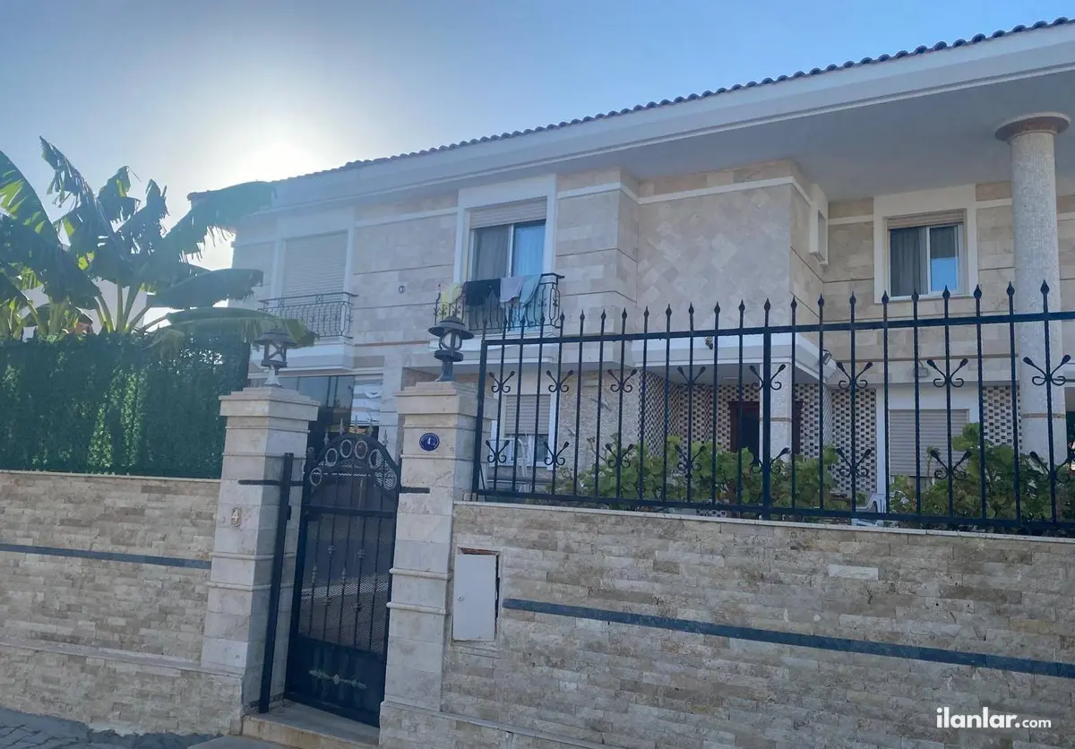 İzmir Çeşme Ilıca Mahallesi 4+1 180 m² kiralık villa - Fotoğraf 3