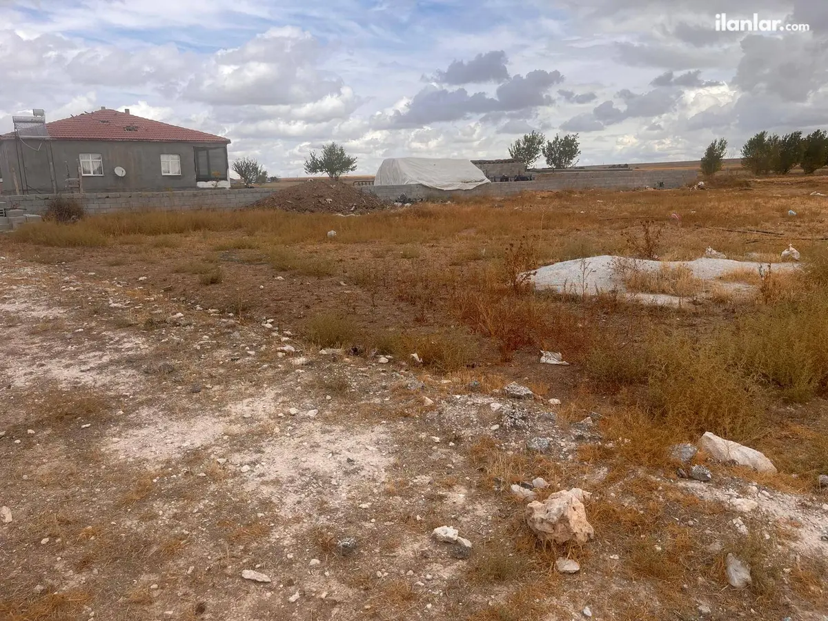 Aksaray Eskil Merkez Mahallesi 1.652 m² satılık ticari + Konut arsa - Fotoğraf 2