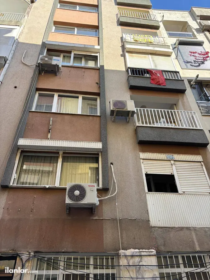 İzmir Karşıyaka Tersane Mahallesi 5+2 240 m² satılık daire - Fotoğraf 2
