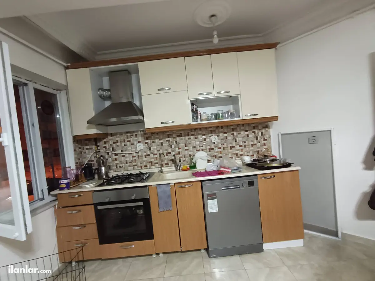 İstanbul Küçükçekmece Söğütlü Çeşme Mahallesi 1+1 70 m² kiralık daire - Fotoğraf 1