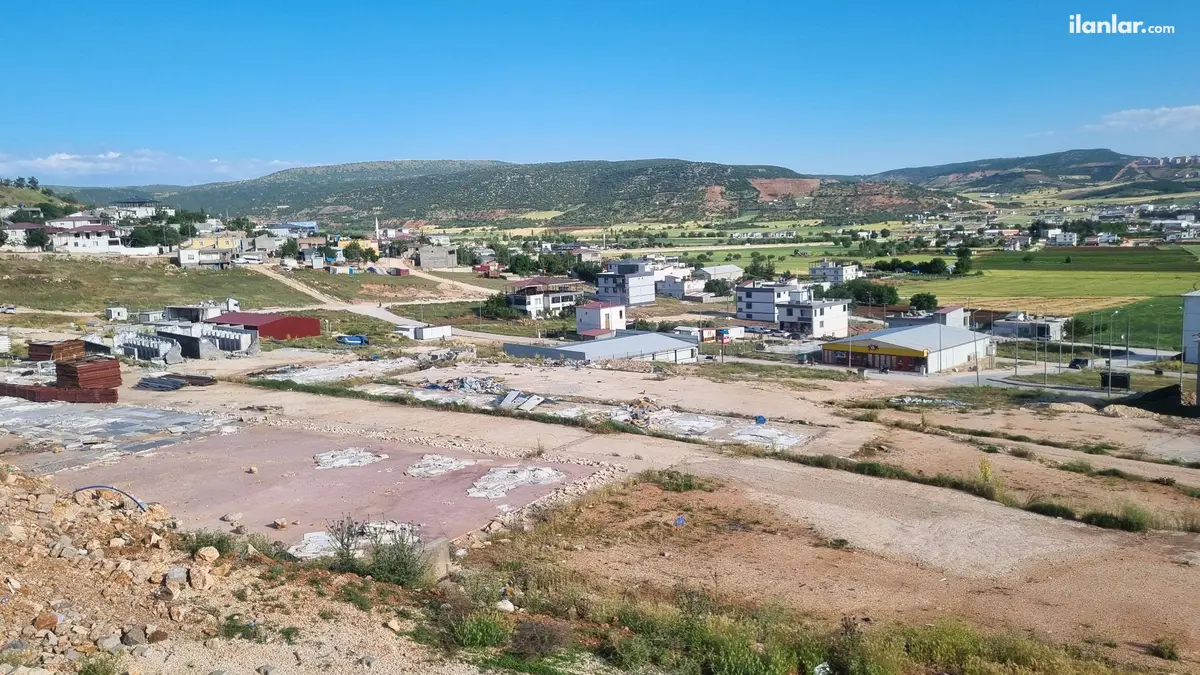 Kahramanmaraş Pazarcık Mehmet Emin Arıkoğlu Mahallesi 500 m² satılık konut arsa - Fotoğraf 1