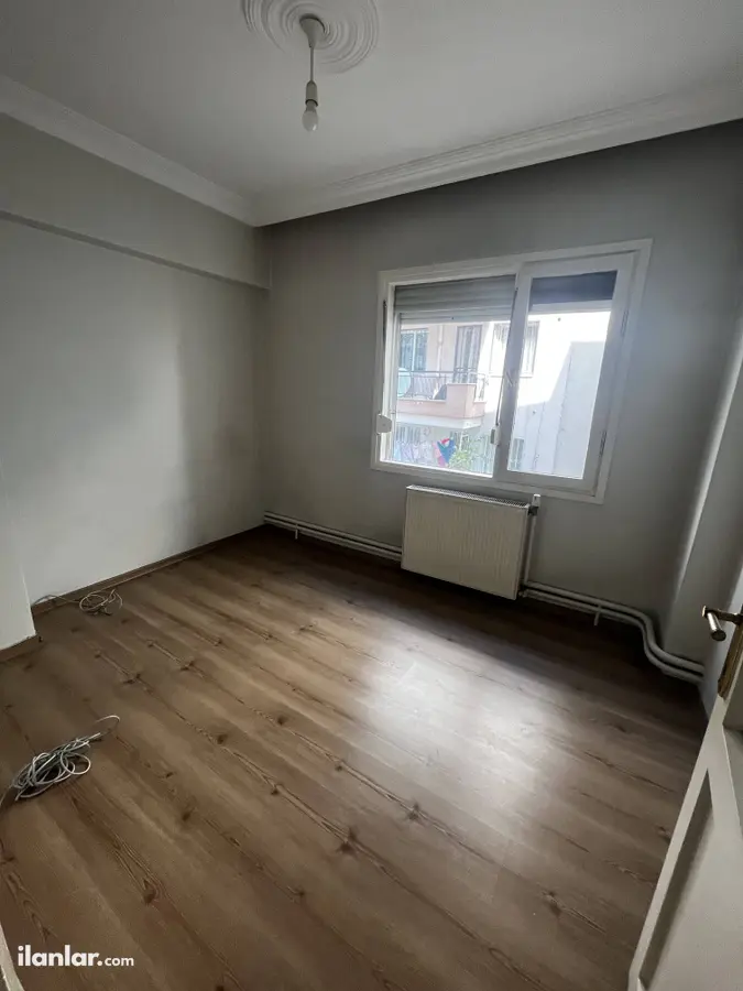 İzmir Karşıyaka Bahçelievler Mahallesi 3+1 120 m² kiralık daire - Fotoğraf 2