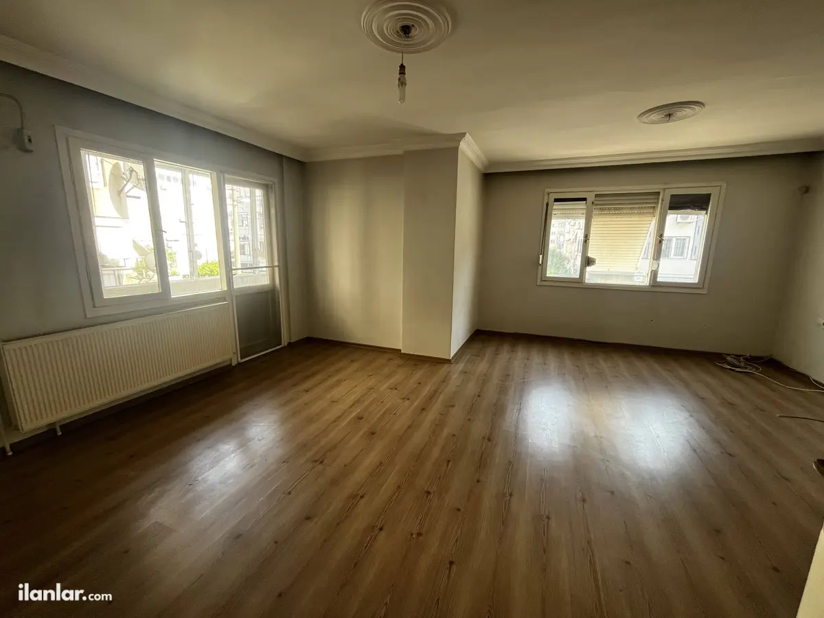İzmir Karşıyaka Bahçelievler Mahallesi 3+1 120 m² kiralık daire - Fotoğraf 3