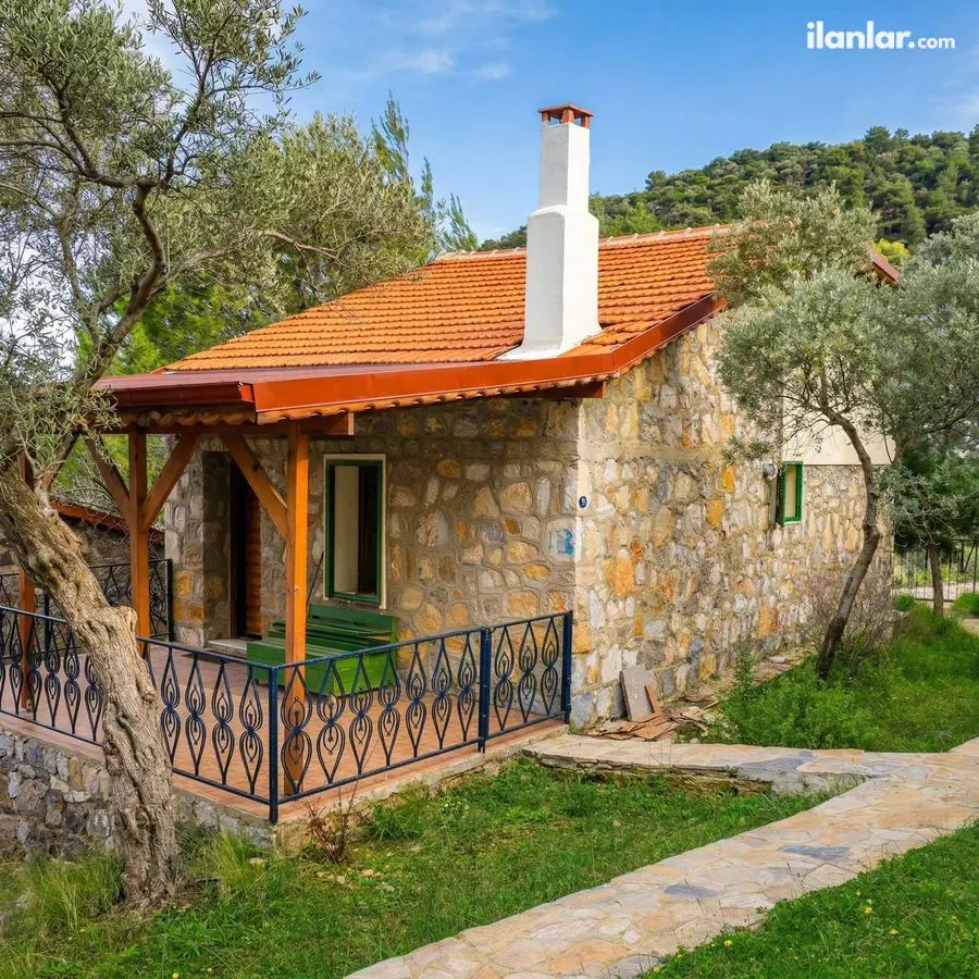 İzmir Torbalı Karaot Mahallesi 1.637 m² satılık villa arsa - Fotoğraf 1