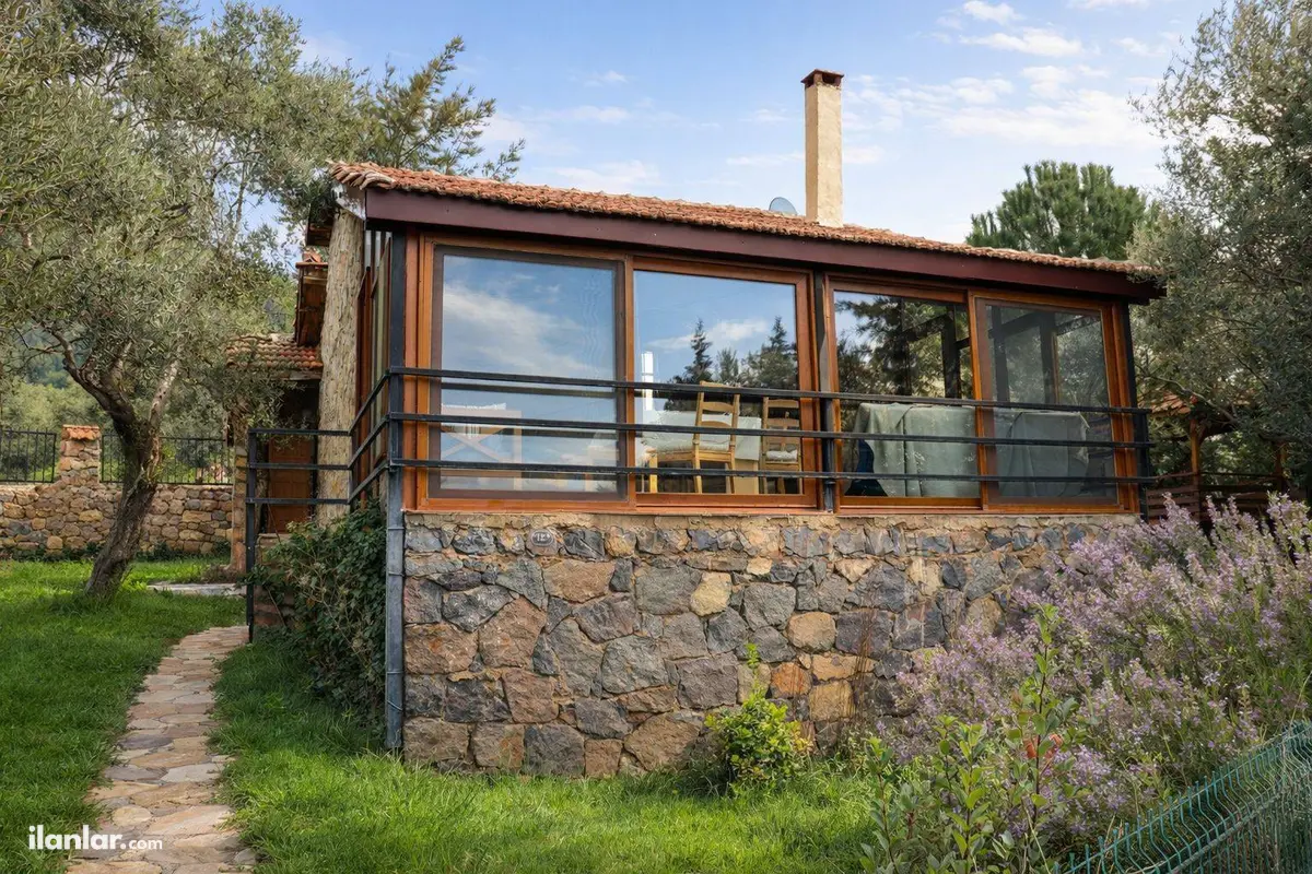 İzmir Torbalı Karaot Mahallesi 1.637 m² satılık villa arsa - Fotoğraf 2