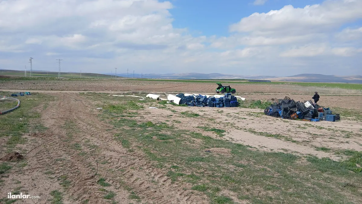 Konya Meram Hatunsaray Mahallesi 3.730 m² satılık tarla arsa - Fotoğraf 1