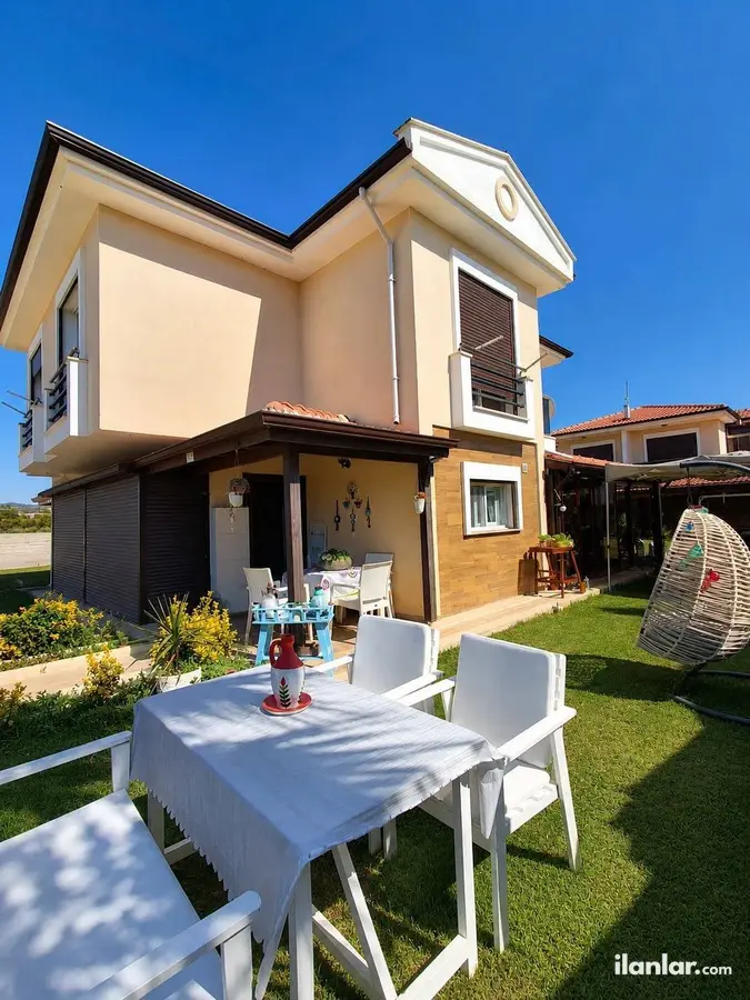 Aydın Kuşadası Davutlar Mahallesi 3+1 125 m² satılık villa - Fotoğraf 1