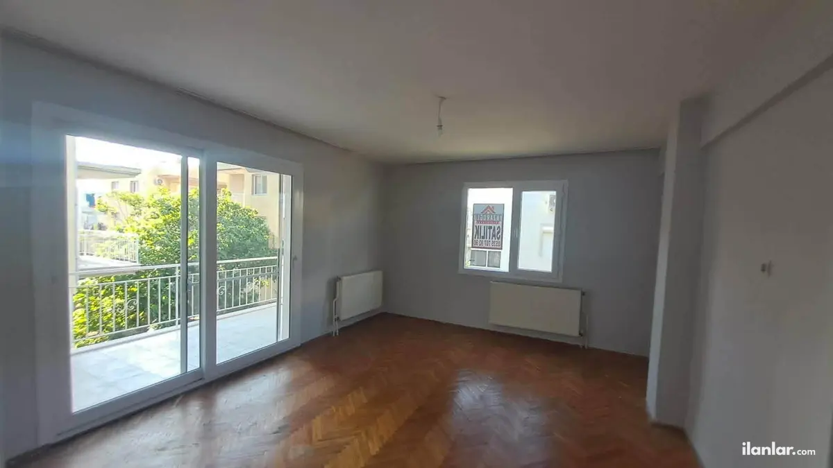 İzmir Tire Hürriyet Mahallesi 3+1 145 m² satılık müstakil Ev - Fotoğraf 1