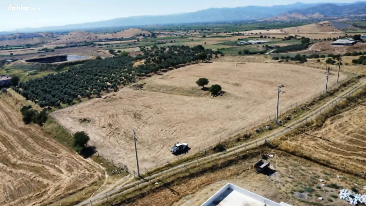 İzmir Tire Adnan Menderes Mahallesi 11.738 m² satılık tarla arsa - Fotoğraf 2