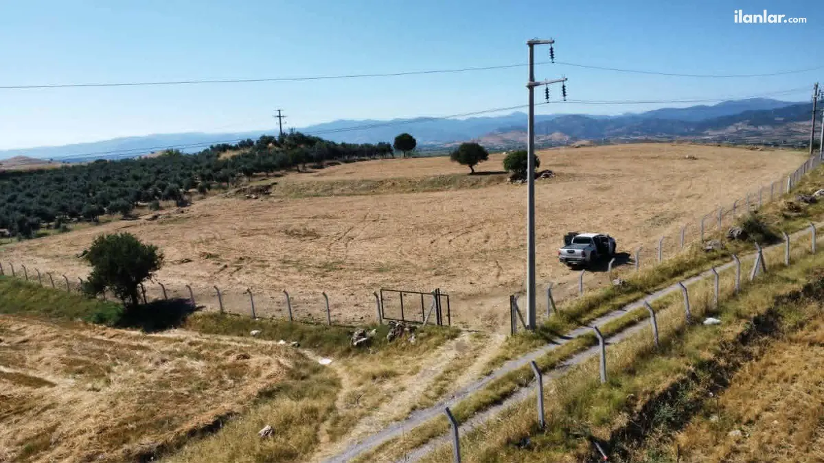 İzmir Tire Adnan Menderes Mahallesi 11.738 m² satılık tarla arsa - Fotoğraf 1