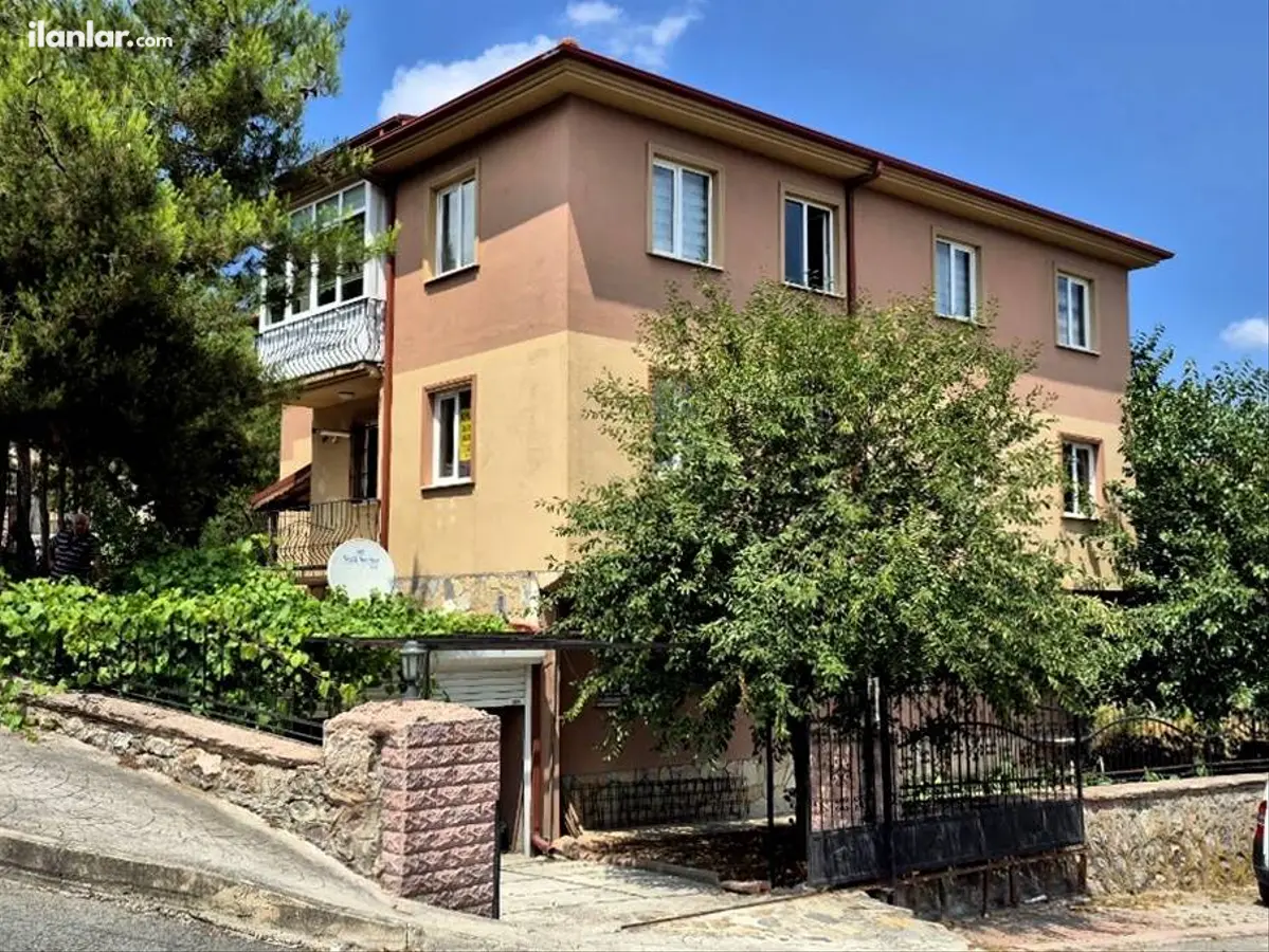 Sakarya Serdivan İstiklal Mahallesi 3+1 110 m² kiralık daire - Fotoğraf 1