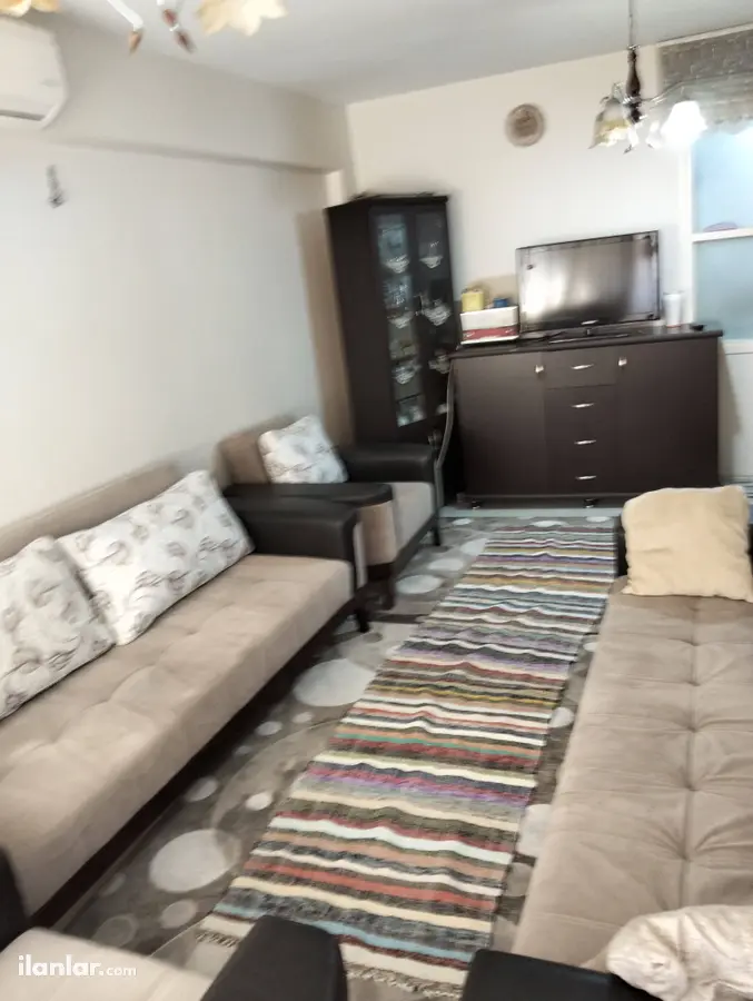 İzmir Karabağlar Poligon Mahallesi 2+1 90 m² kiralık daire - Fotoğraf 1
