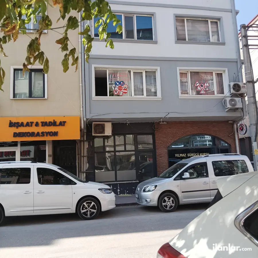 Bursa İnegöl Turgutalp Mahallesi 189 m² kiralık büro & Ofis - Fotoğraf 1