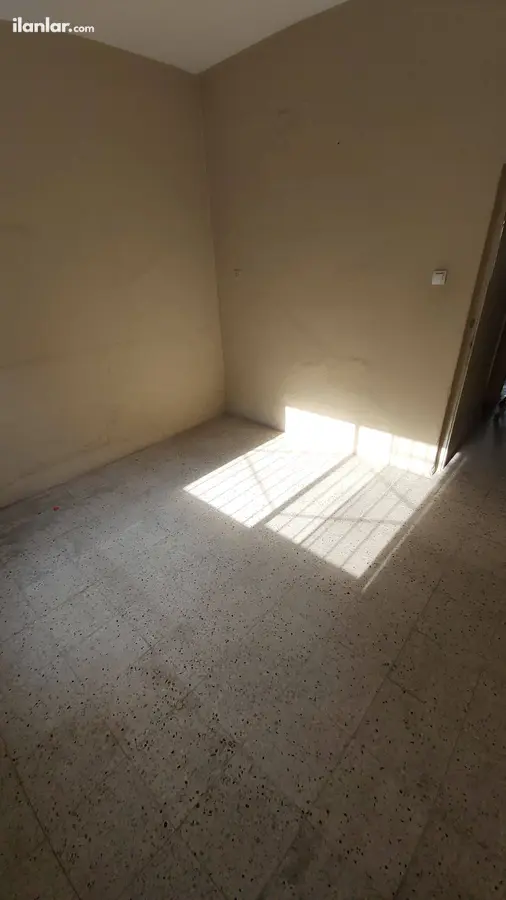 İzmir Bornova Barbaros Mahallesi 3+1 120 m² kiralık müstakil Ev - Fotoğraf 2