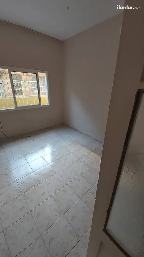 İzmir Bornova Barbaros Mahallesi 3+1 120 m² kiralık müstakil Ev - Fotoğraf 3
