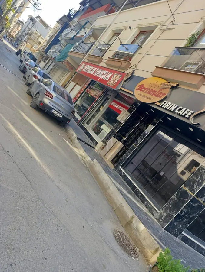 İzmir Buca Göksu Mahallesi 230 m² satılık dükkan & Mağaza - Fotoğraf 2