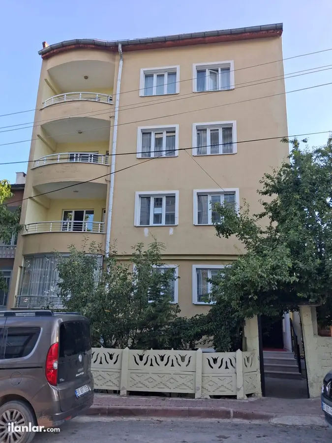 Sivas Merkez Alibaba Mahallesi 3+1 142 m² kiralık daire - Fotoğraf 1