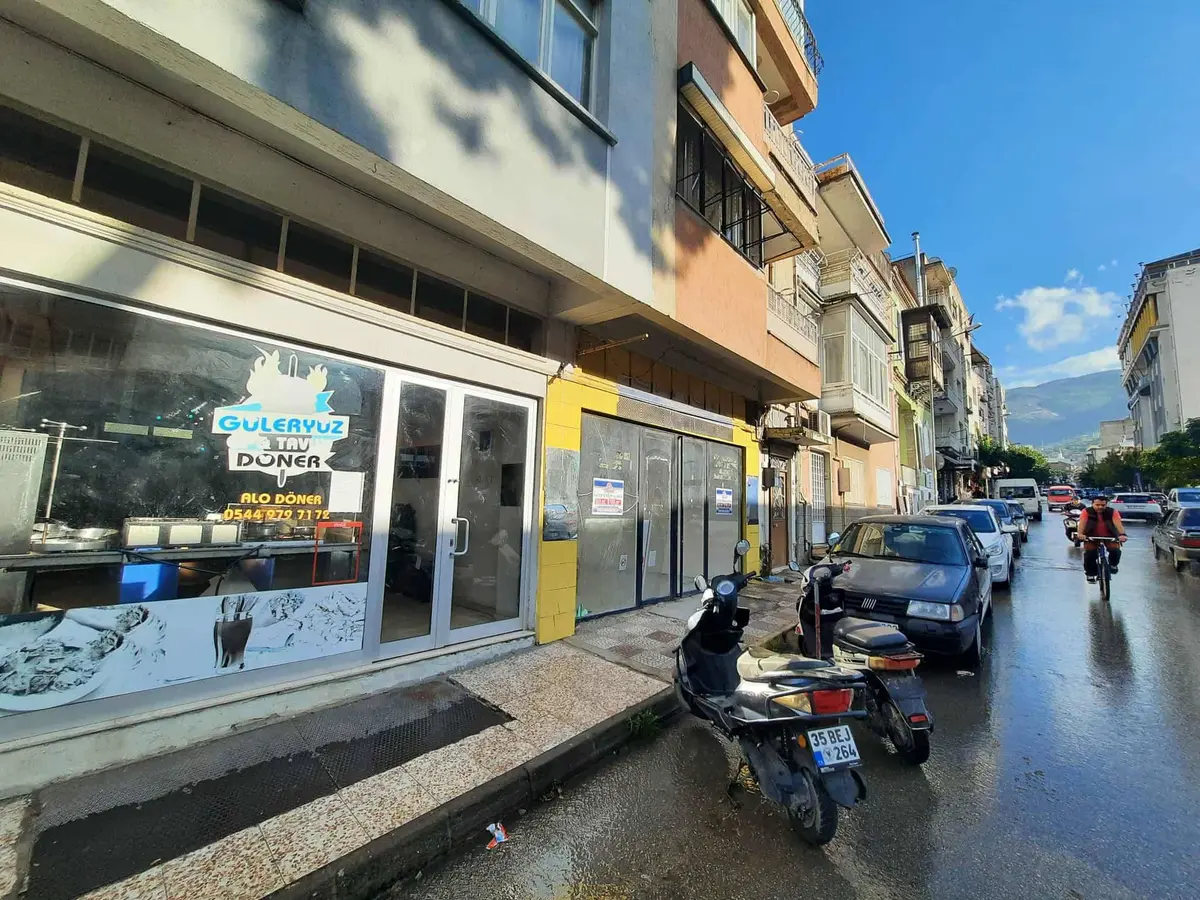 İzmir Tire Yeni Mahallesi 150 m² satılık dükkan & Mağaza - Fotoğraf 1