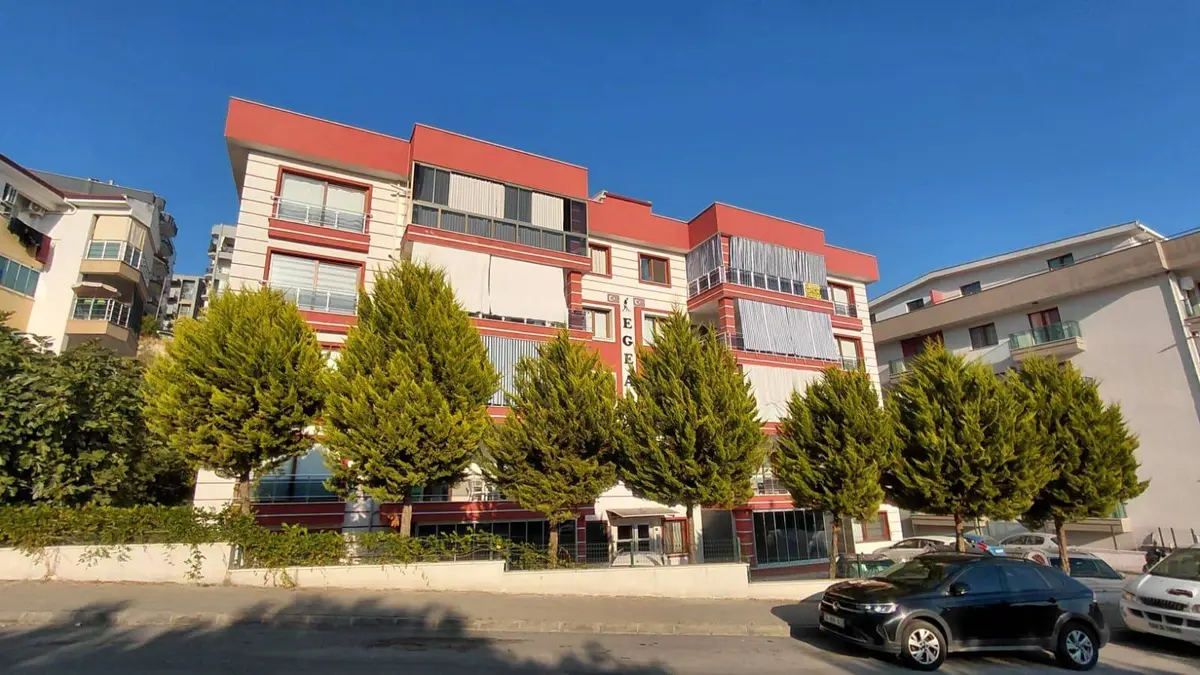 Aydın Kuşadası Ege Mahallesi 5+2 300 m² satılık daire - Fotoğraf 3